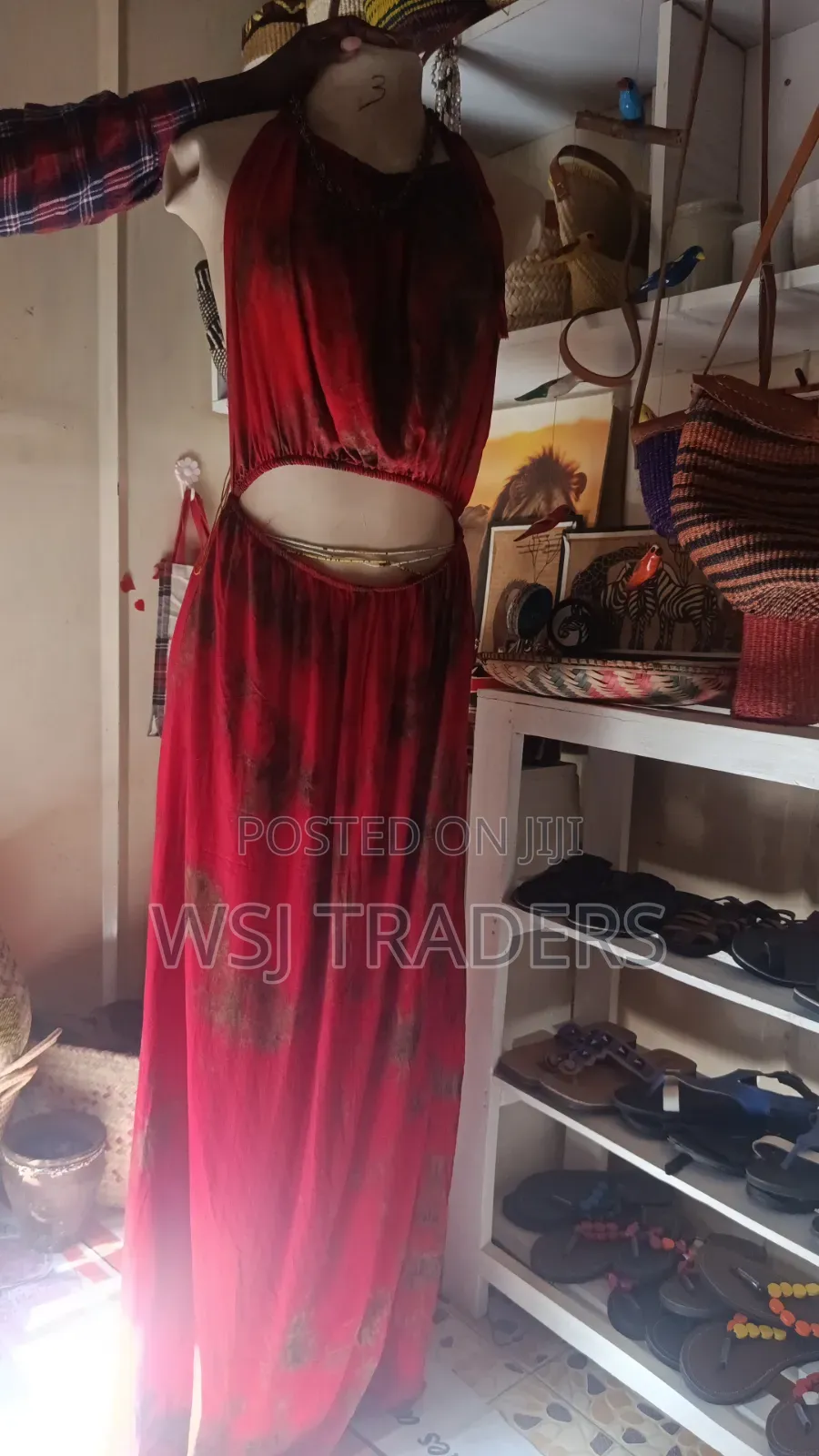 Backless Dera