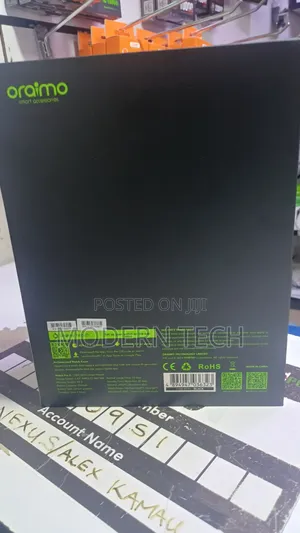 Smartwatch With Extra Cases Straps