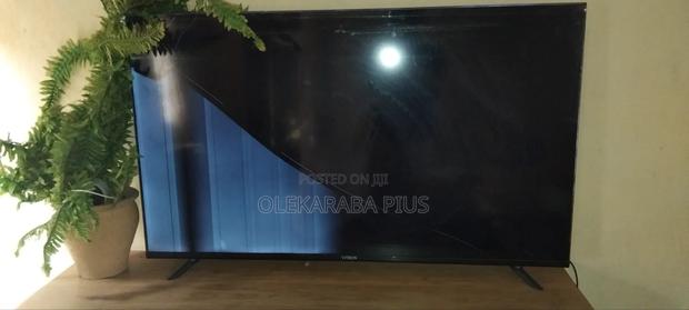 A 50" Vitron Tv With a Broken Screen but Still New - thumbnail 4