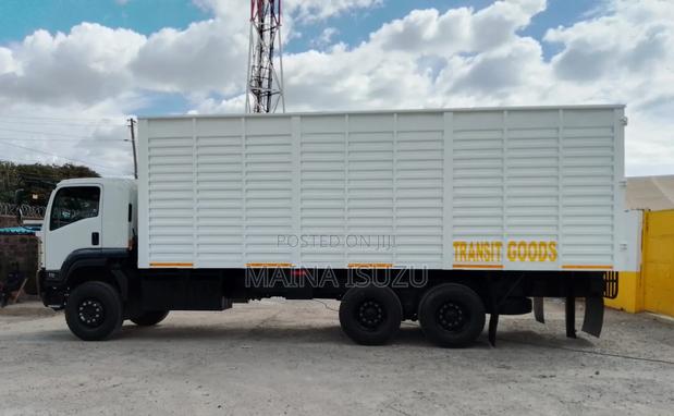 Isuzu Fvz34t 2026 White - thumbnail 3