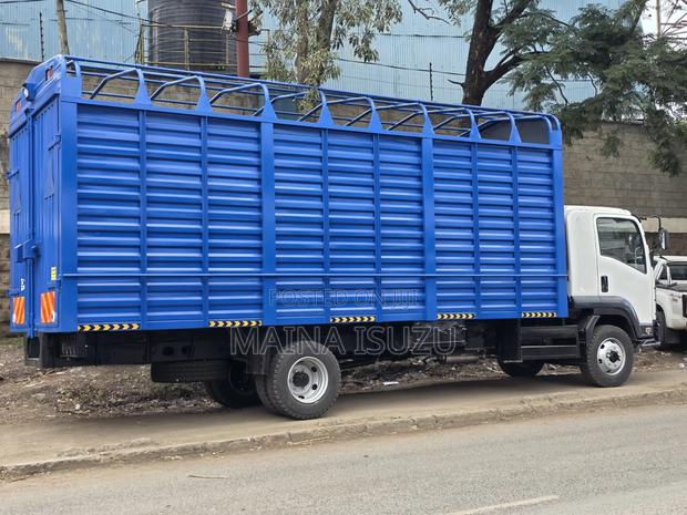 Isuzu Frr90 2026 White - thumbnail 3