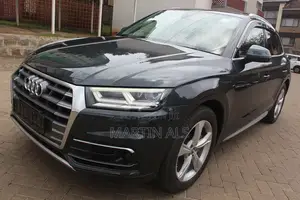 Audi Q5 2.0T Premium AWD quattro 2019 Black