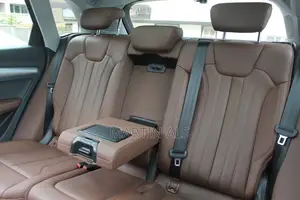 Audi Q5 2.0T Premium AWD quattro 2019 Black