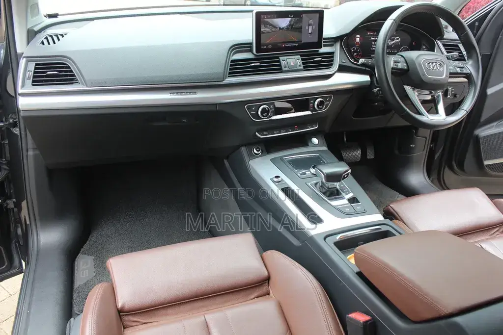 Audi Q5 2.0T Premium AWD quattro 2019 Black