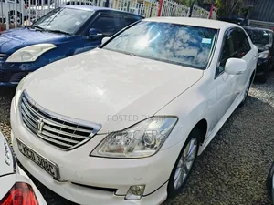 Toyota Crown 2008 White