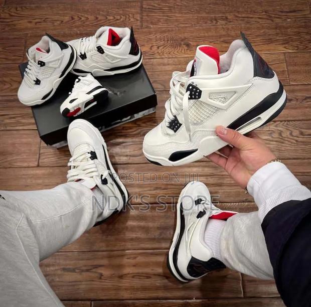 Air Jordan 4 “Flight Club “ - thumbnail 2