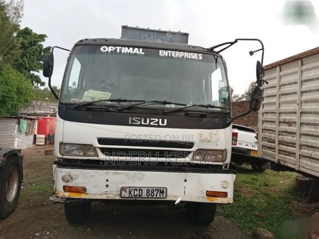 Isuzu FVR 2008 White - thumbnail 3
