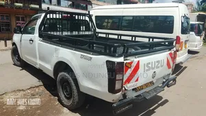 Isuzu D-MAX 2015 White