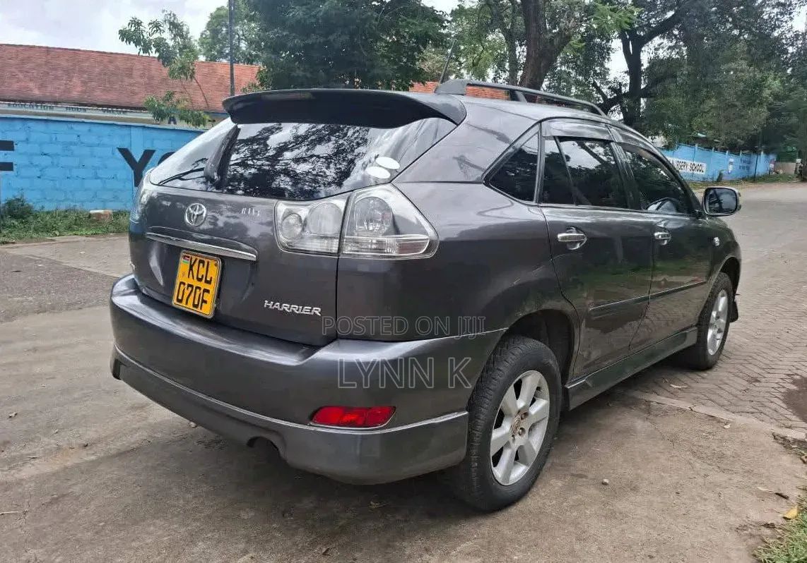 Toyota Harrier 2011 Gray