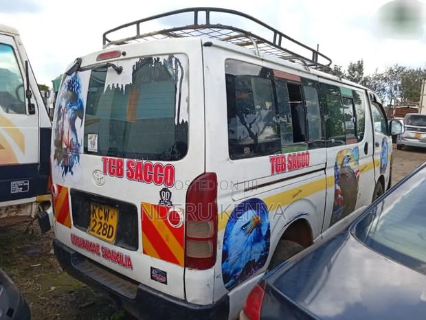 Toyota HiAce 2012 White - thumbnail 7