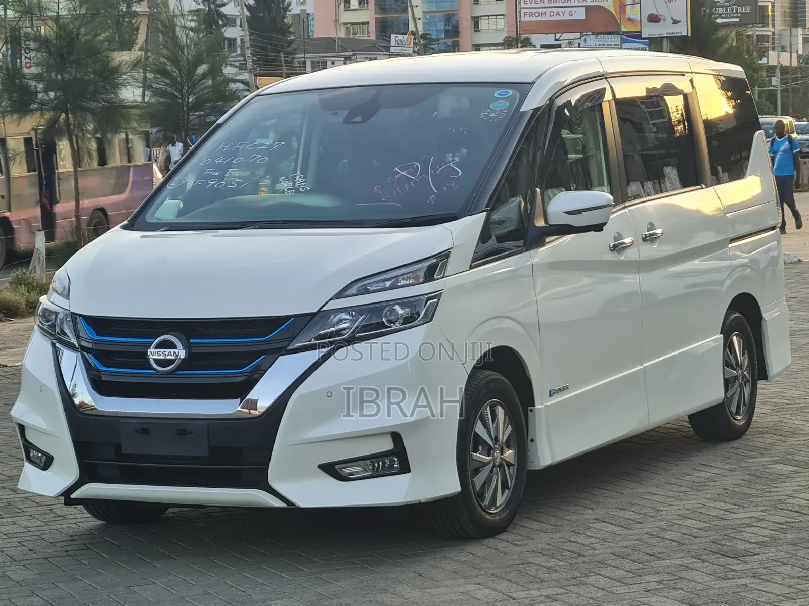 Nissan Serena 2019 White