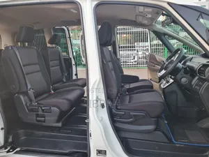 Nissan Serena 2019 White