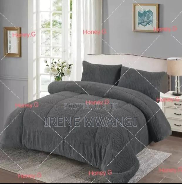 Heavy Warm Woolen Duvet - thumbnail 2
