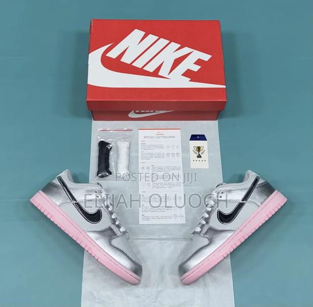 Nike Sb Dunk × Mettalic Pink Silver