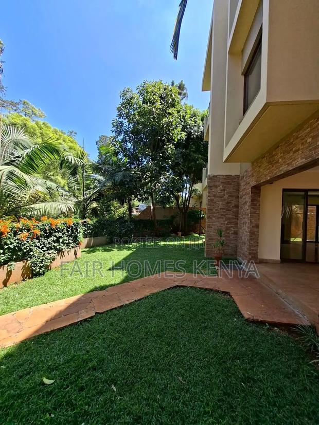 5bdrm Townhouse / Terrace in Convent Drive, Muthangari for rent