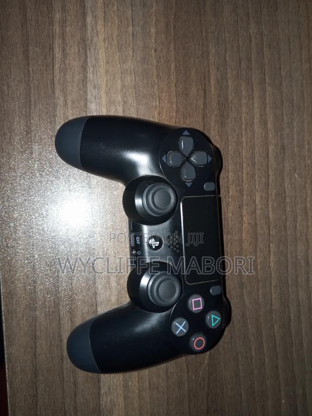 Dualshock 4 Controller