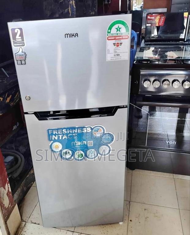 Mika 118l Fridge – Reliable Cooling for Home Office Use