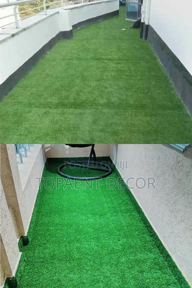 Lush Comfort Installed Green Artificial Grass Carpet