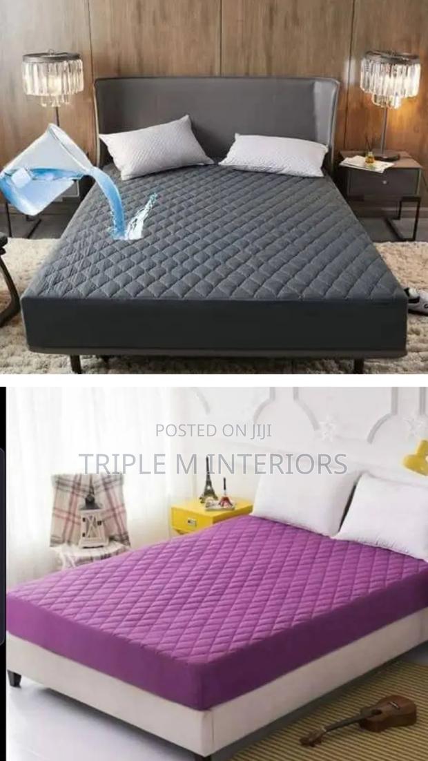 High-End Liquid-Blocking Bed Cover for Lasting Durability