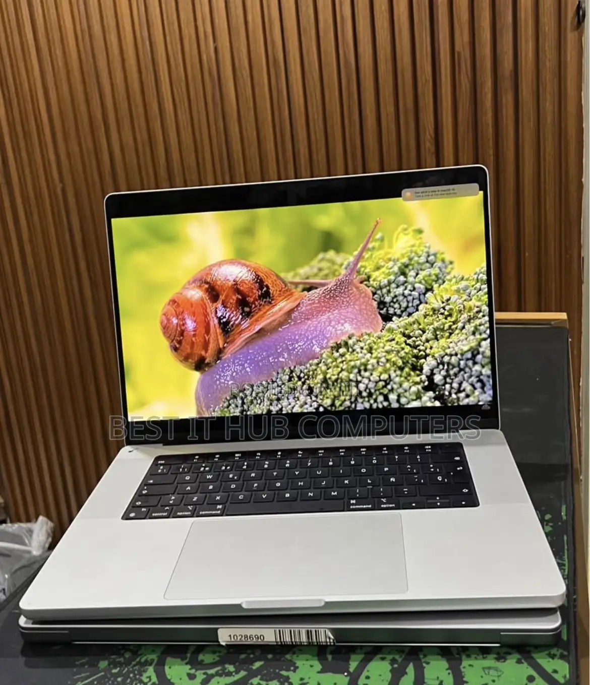 Laptop Apple MacBook Pro 2021 M1 32GB Apple M1 Pro SSD 1T