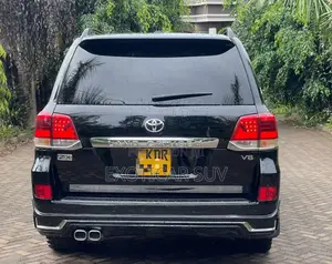 Toyota Land Cruiser 4.6 V8 ZX 2011 Black