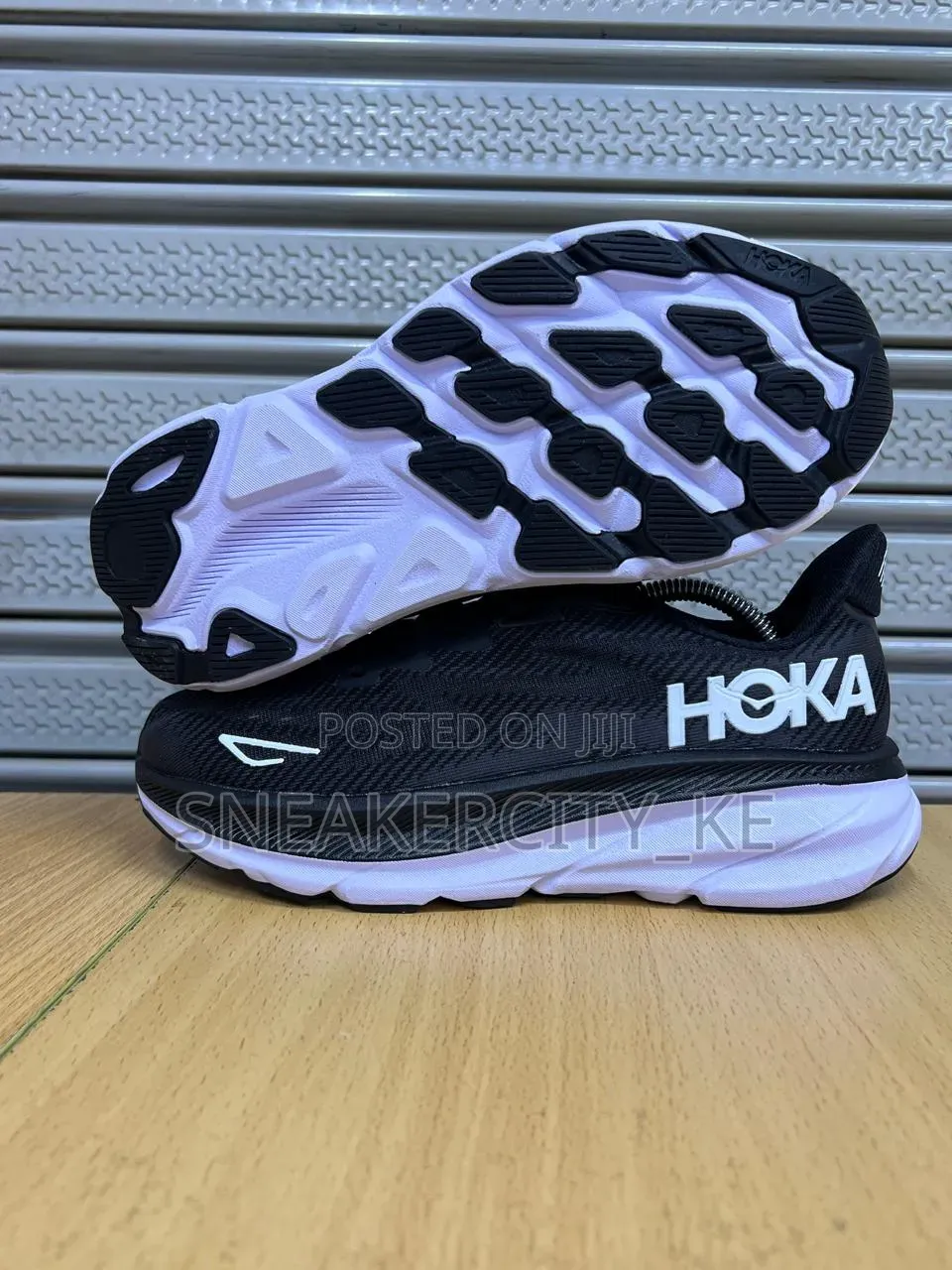 Hoka Cliffton Trainers