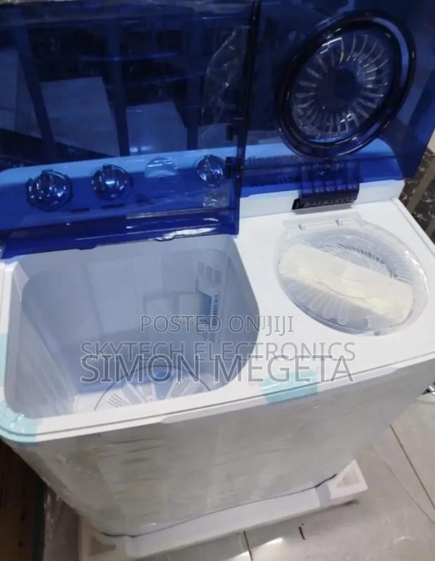 Washing and Spinning Hisense 11kgs Washing Machine