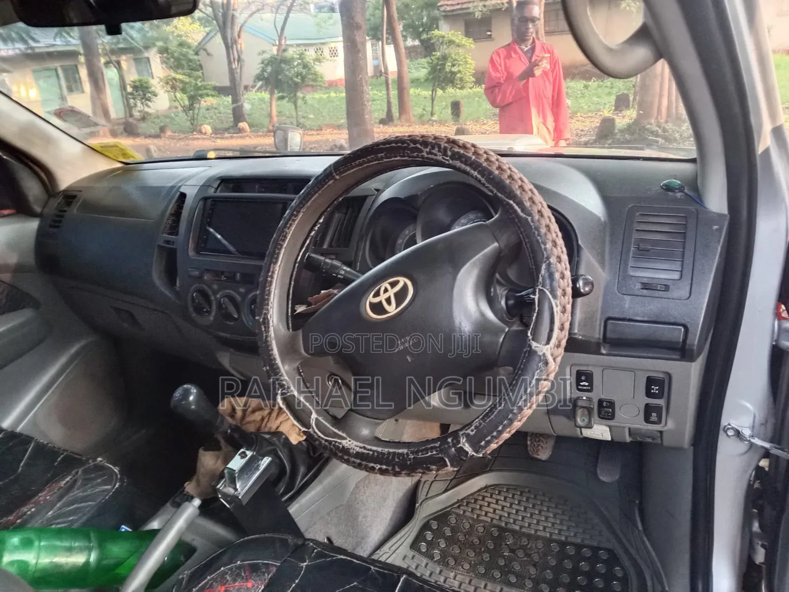 Toyota Hilux 2010 Gray