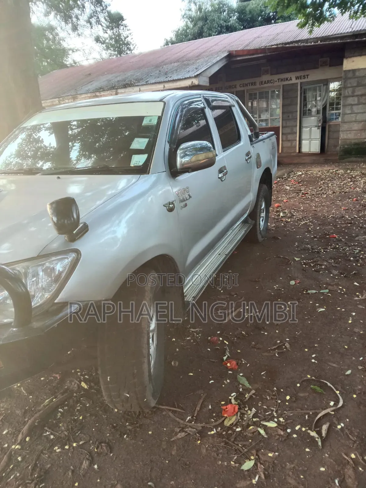 Toyota Hilux 2010 Gray
