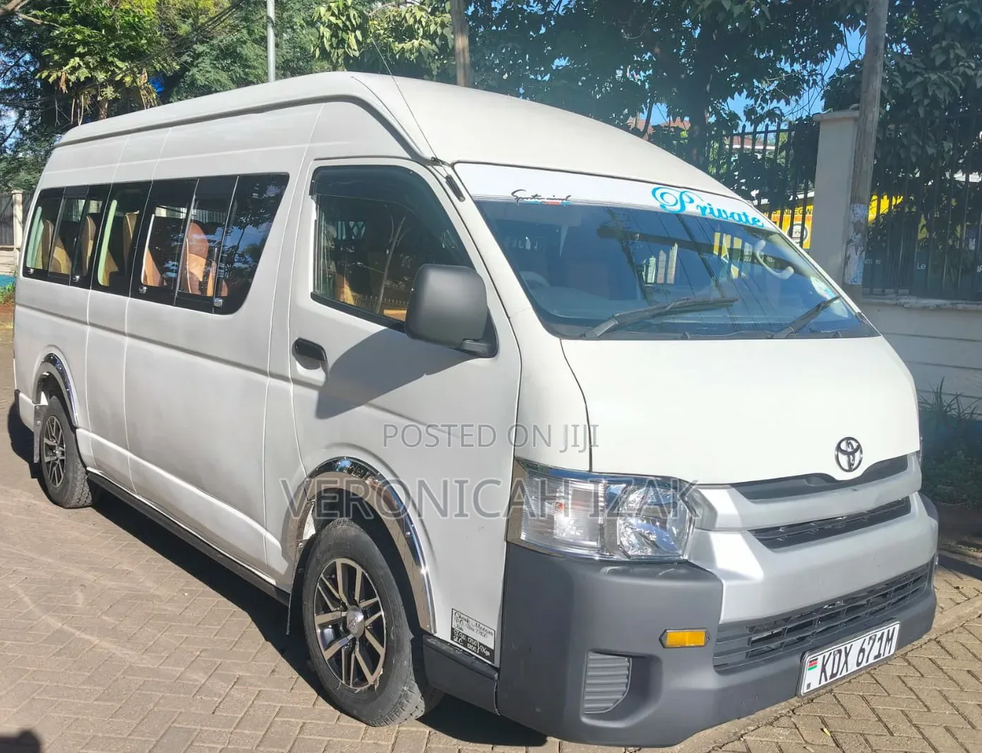 Toyota HiAce 2018 White