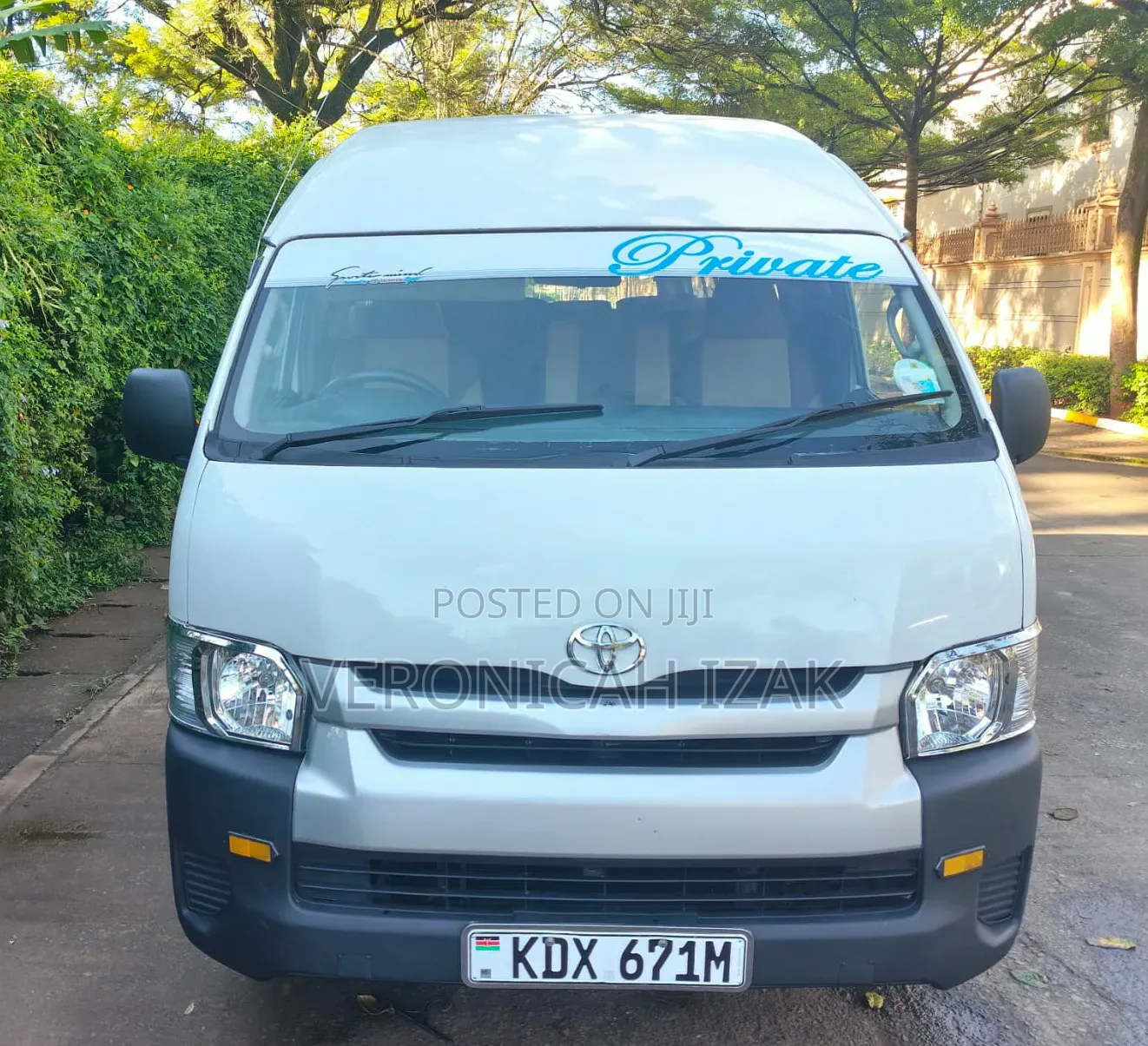 Toyota HiAce 2018 White