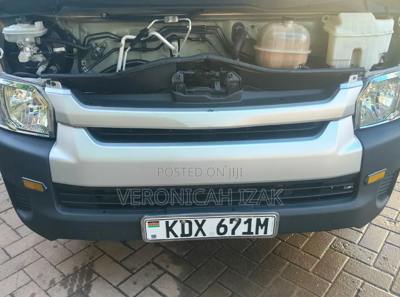 Toyota HiAce 2018 White