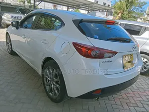 Mazda Axela 2015 White