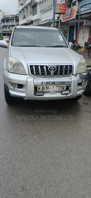 Toyota Land Cruiser Prado 3.0 TD 2010 Silver