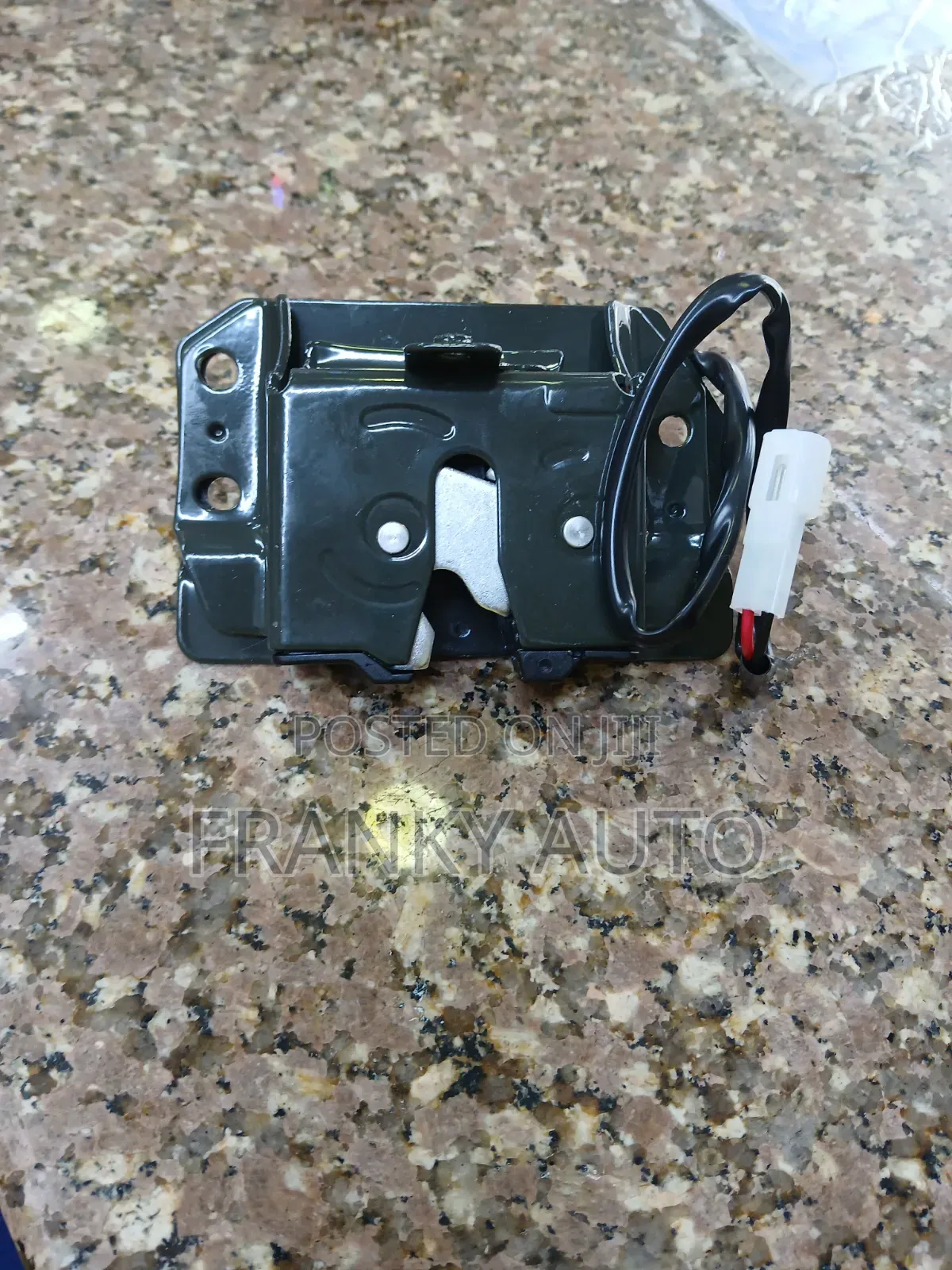 Boot Lock Toyota Shark(5l)