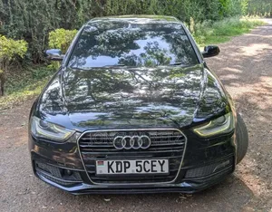 Audi A4 2.0T Premium FWD FrontTrak 2016 Black