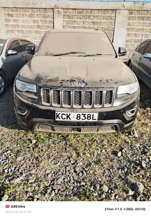 Jeep Cherokee Latitude 4dr SUV 4WD (2.4L 4cyl 9A) 2015 Black
