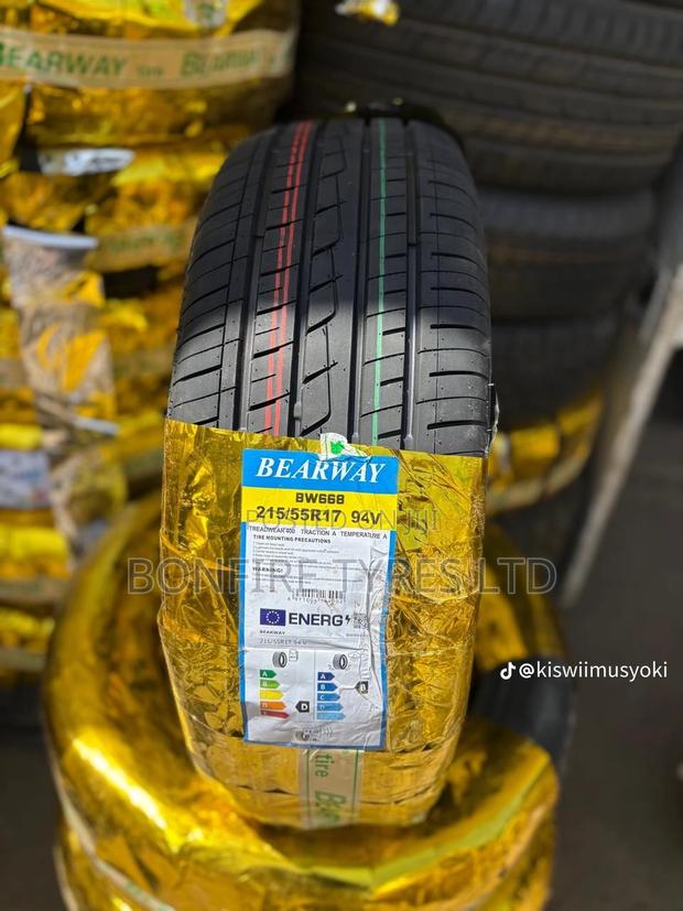 215/55r17 Bearway