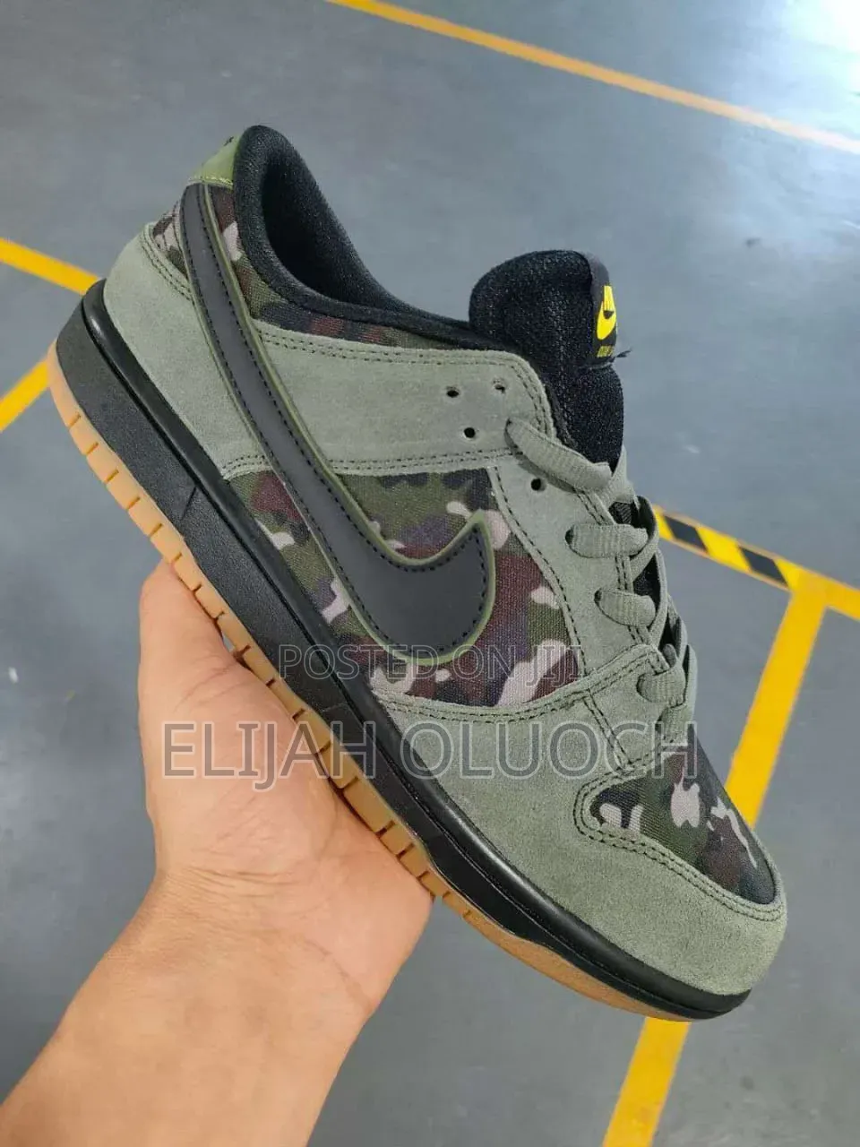  
 Nike Sb Dunk × Camouflage Sizes: 38 – 45
 Quality: