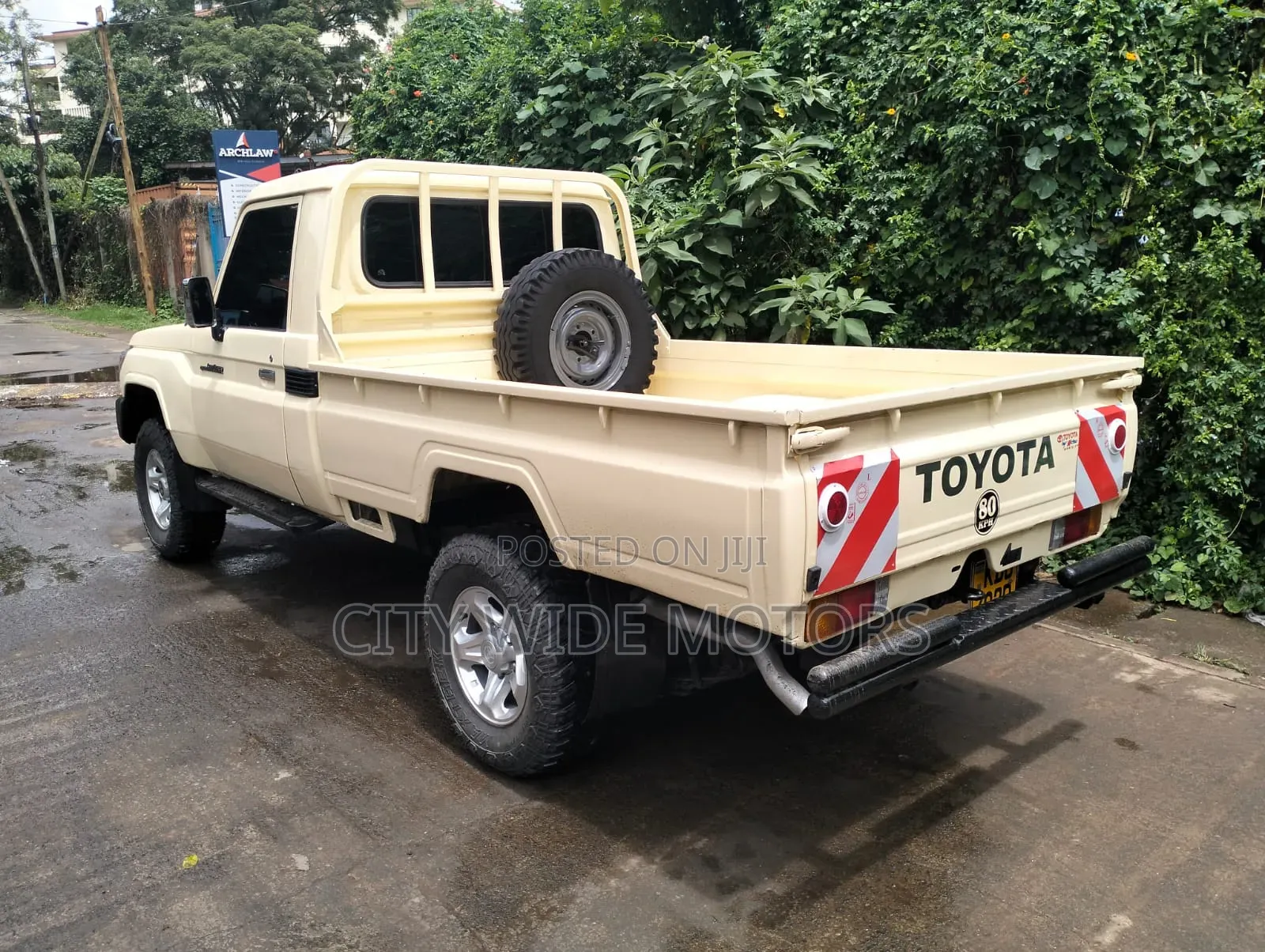 Toyota Land Cruiser 2003 Beige