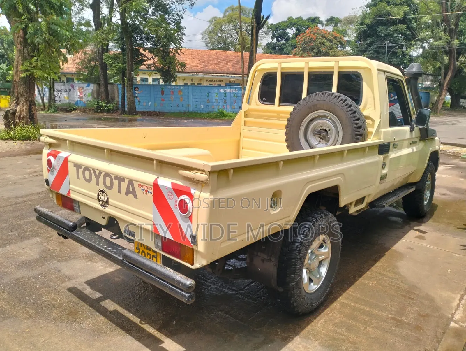 Toyota Land Cruiser 2003 Beige