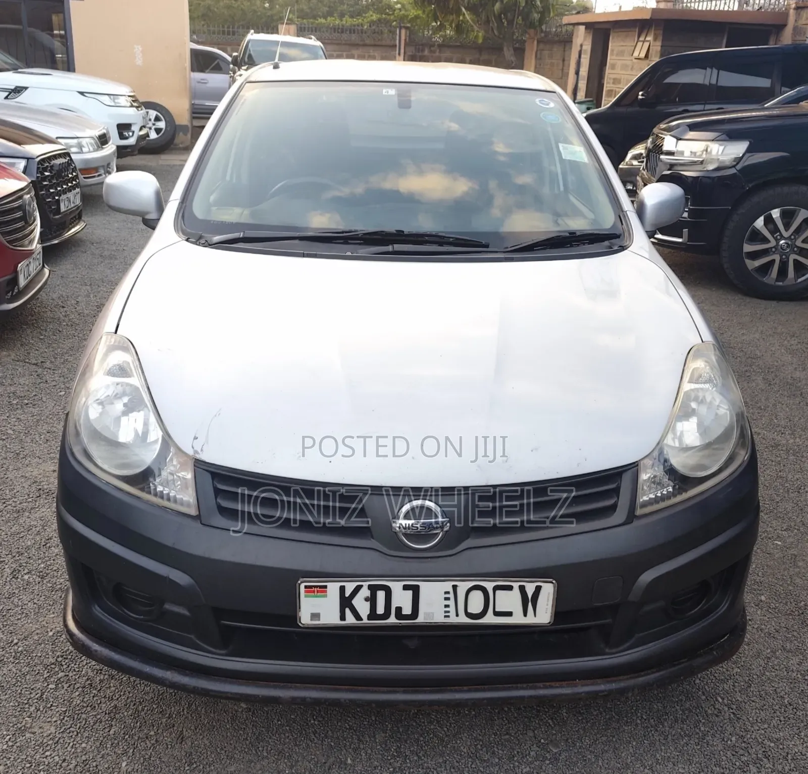 Nissan Advan 2015 Silver