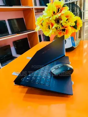Laptop HP Dragonfly G2 16GB Intel Core i5 SSD 512GB