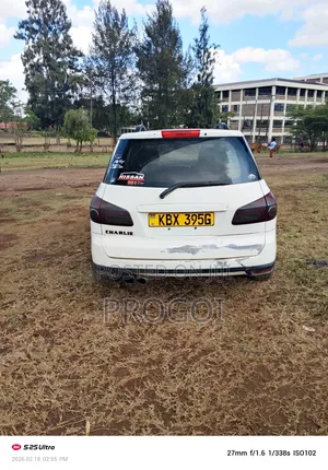 Nissan Wingroad 2006 White