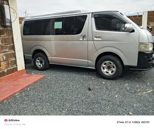 Toyota HiAce 2009 Silver