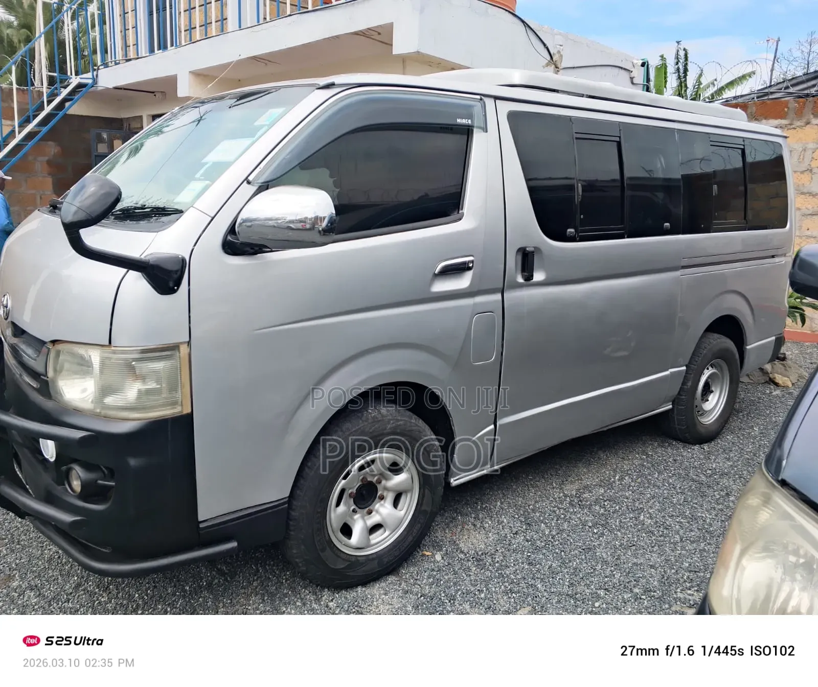 Toyota HiAce 2009 Silver