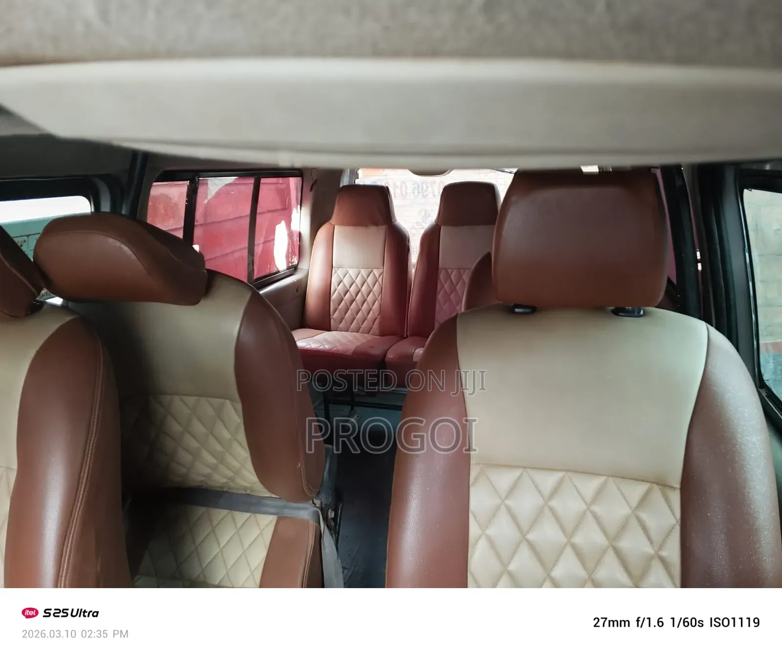 Toyota HiAce 2009 Silver