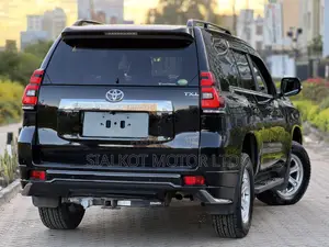 Toyota Land Cruiser Prado 2.8 2019 Black