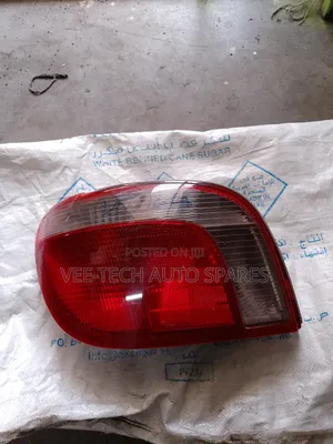 Toyota Vitz 2003 Taillight