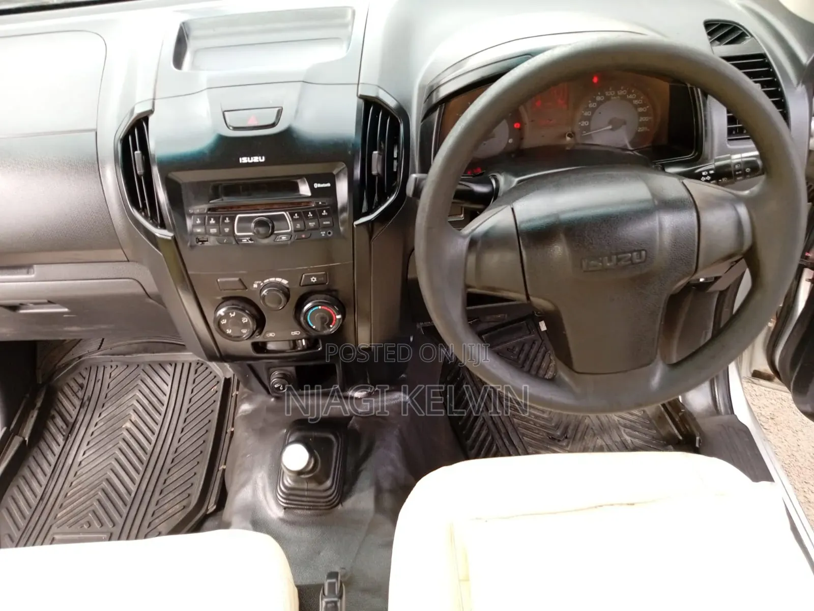 Isuzu D-MAX 2021 Silver